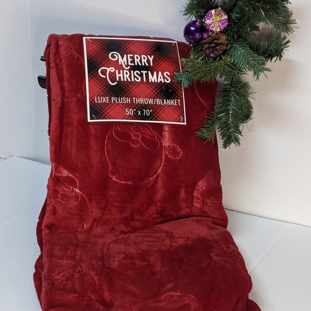 Christmas luxe plush throw-NWT